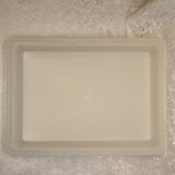 Tupperware: Cake Keeper Container - Picture 6 of 6